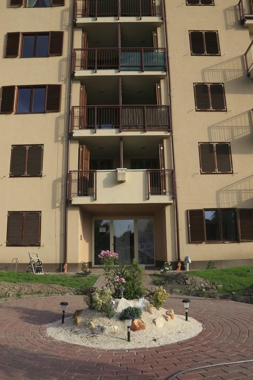 Apartment Mo Apartman